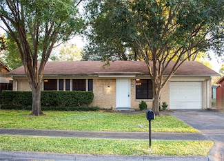 718 E Martin Ln, Sherman, TX 75090