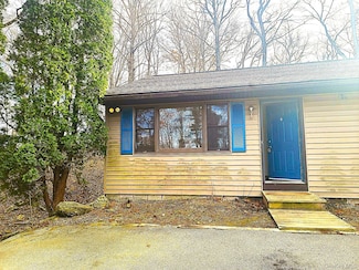 1022 Violet Ave Unit A, Hyde Park, NY 12538