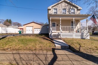 221 E 11th St, Oswego, NY 13126