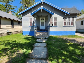 1956 Wood St, Muskegon, MI 49442
