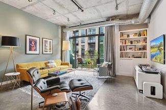 200 Park Ave Unit 303, Minneapolis, MN 55415