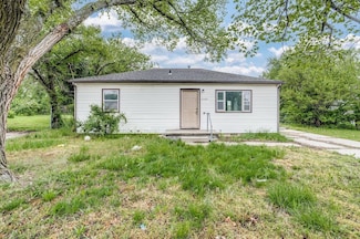 2525 N Lorraine Ave, Wichita, KS 67219