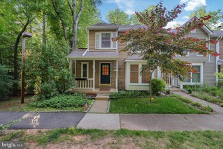 1500 Poplar Grove Dr, Reston, VA 20194