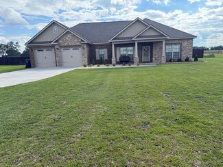 492 Sandbed Rd, Newton, AL 36352