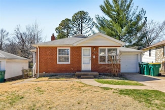 1949 Alert Dr, Saint Louis, MO 63114