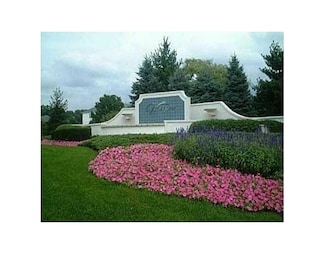 1725 Waterford Dr, Edison, NJ 08817
