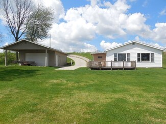 6855 S 095 E, Wolcottville, IN 46795