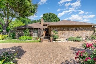 2204 Bridge View Ln, Plano, TX 75093
