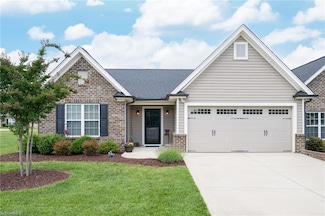 1395 Heritage Pointe Dr, Winston Salem, NC 27127