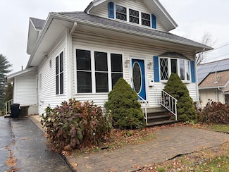 270 Coburn Ave, Worcester, MA 01604