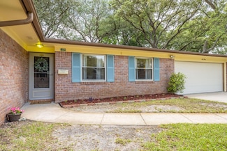 609 Merioneth Dr NE, Fort Walton Beach, FL 32547
