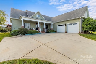 557 Luther Dr, Iron Station, NC 28080