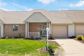806 Beverly Ave, Canal Fulton, OH 44614