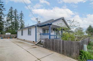 1905 Willow St, Sweet Home, OR 97386