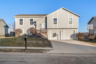 17187 S Dodge St, Gardner, KS 66030