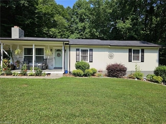 196 Herring St, Mount Airy, NC 27030