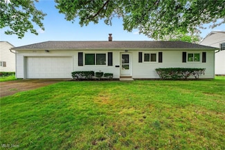 2735 W Asplin Dr, Rocky River, OH 44116