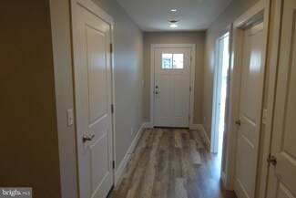 576 Shook Ct W, Greencastle, PA 17225