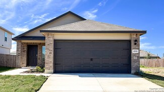 15531 Clove Spice Way, von Ormy, TX 78073