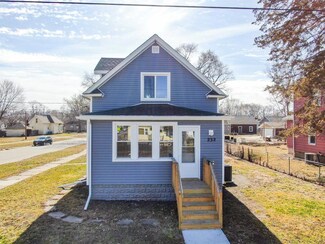 232 Ricker St, Waterloo, IA 50703