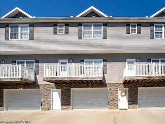 124 Kaustin Dr, Morgantown, WV 26501