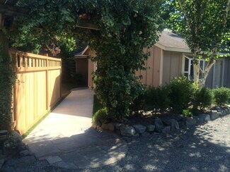 18829 SE 168th St, Renton, WA 98058