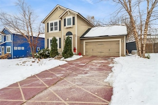 7105 SE 27th St, Des Moines, IA 50320