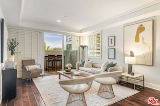 860 Haverford Ave Unit 203, Pacific Palisades, CA 90272