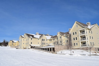 625/627 Q3 Jackson Gore Adams House Unit 625/627 Q3, Ludlow, VT 05149