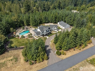 4327 Creekview Ln NW, Olympia, WA 98502