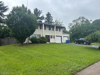 31 Patton Dr, Somerset, NJ 08873