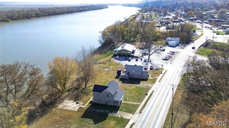 307 N Park St, Hardin, IL 62047