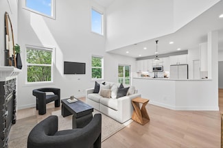 7225 Everest Ln N, Osseo, MN 55311