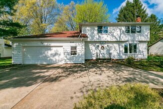 686 Davidson Dr, Cleveland, OH 44143