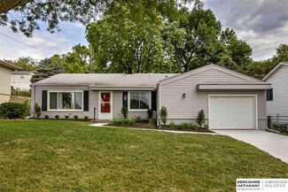 9012 Larimore Ave, Omaha, NE 68134