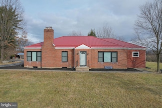 1925 Paynes Ford Rd, Martinsburg, WV 25405