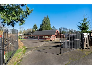 13035 SE Stark St, Portland, OR 97233