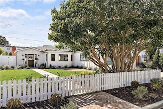 2307 Holly Ln, Newport Beach, CA 92663