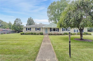 949 General Beauregard Dr, Virginia Beach, VA 23454