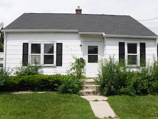 2814 Harding Place, Manitowoc, WI 54220