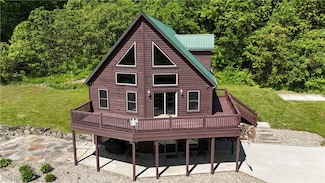 693 Evening Star Ave SE, East Canton, OH 44730