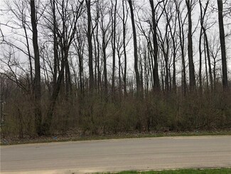 7710 Traders Hollow Ln, Indianapolis, IN 46278