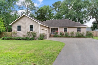 87 Thornhill Dr, Brunswick, GA 31525