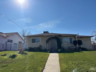 1105 Vanderbilt Dr, Bakersfield, CA 93305