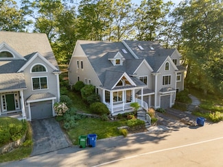 141 Johnson Woods Dr, Reading, MA 01867