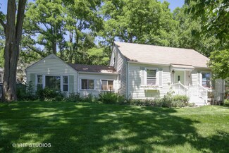 508 Park Ct, Fox River Grove, IL 60021