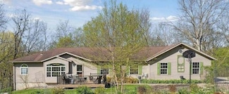 327 Stony Loop, Mc Gregor, IA 52157
