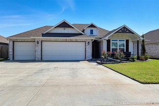 27614 E 108th Place S, Coweta, OK 74429