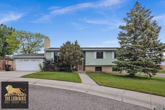3710 Arroyo Dr, Casper, WY 82604