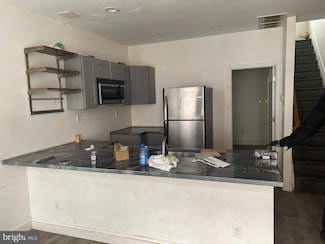 3127 N Chadwick St, Philadelphia, PA 19132